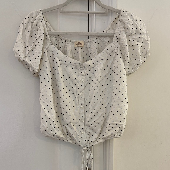 Hollister White Puff Sleeve Blouse with Black Polka Dots - Picture 1 of 4